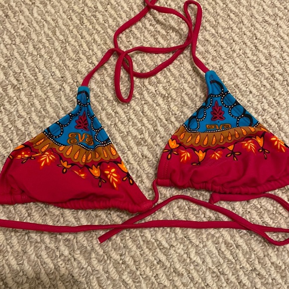 Xhilaration bikini top women size  medium multi color w design - Picture 1 of 2